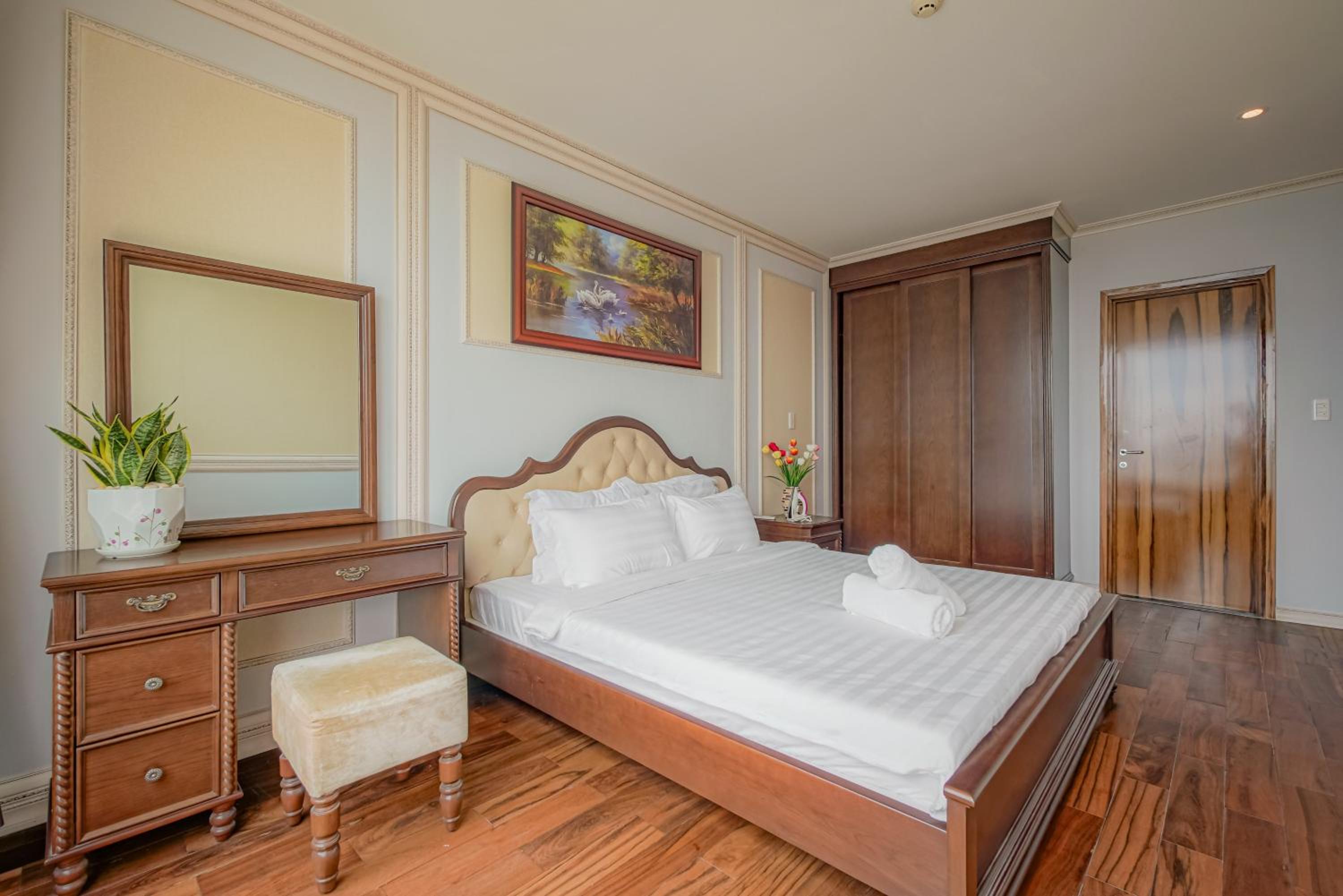 Léman Luxury Apartment District 3 HCMC
