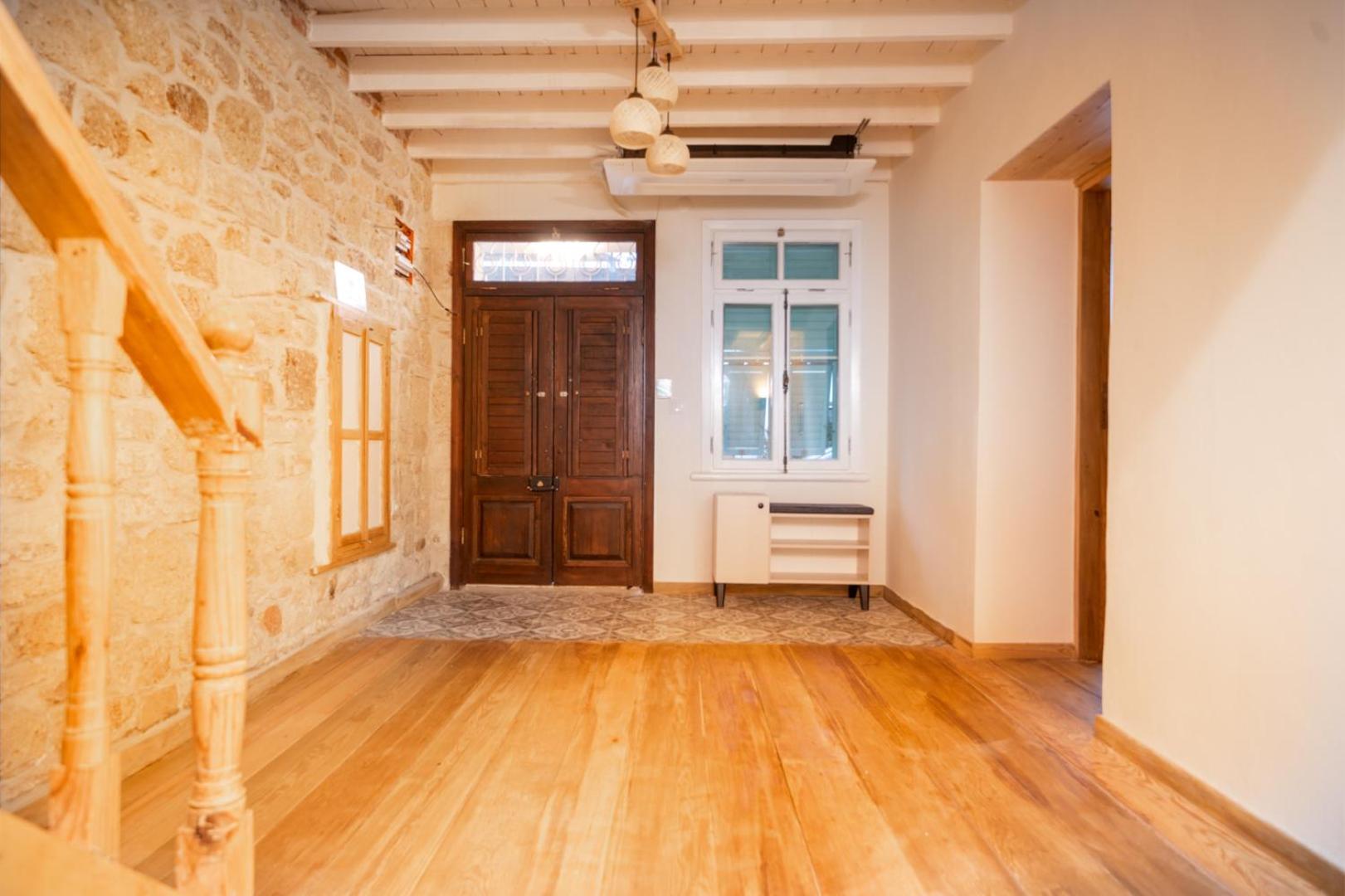 MINIQ HOMES 104 - The Luxurious Stone Retreat, photo 24