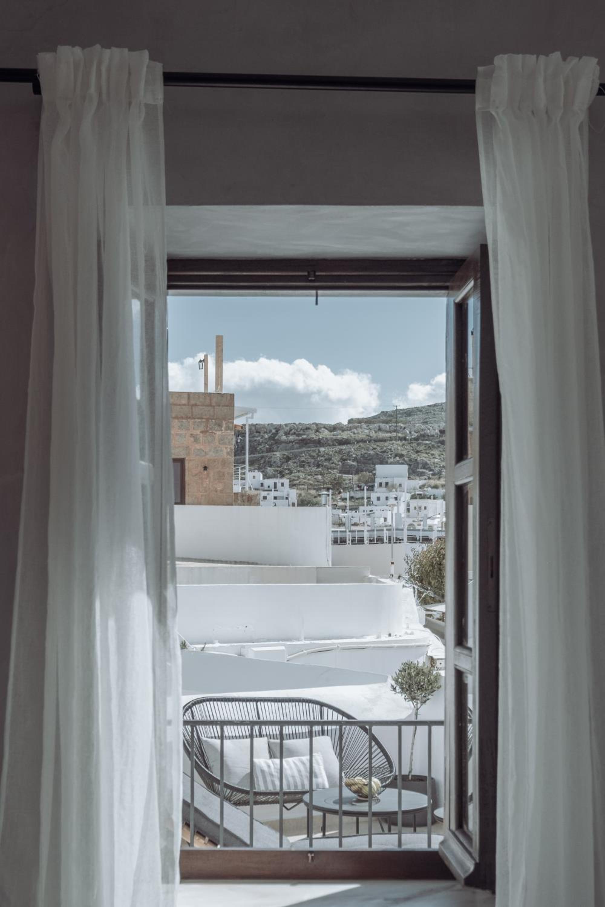 Kilistra Lindian Living view 2
