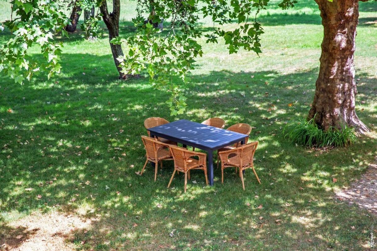 MAISON DE CHARME - 250m2 - CALME - JARDIN