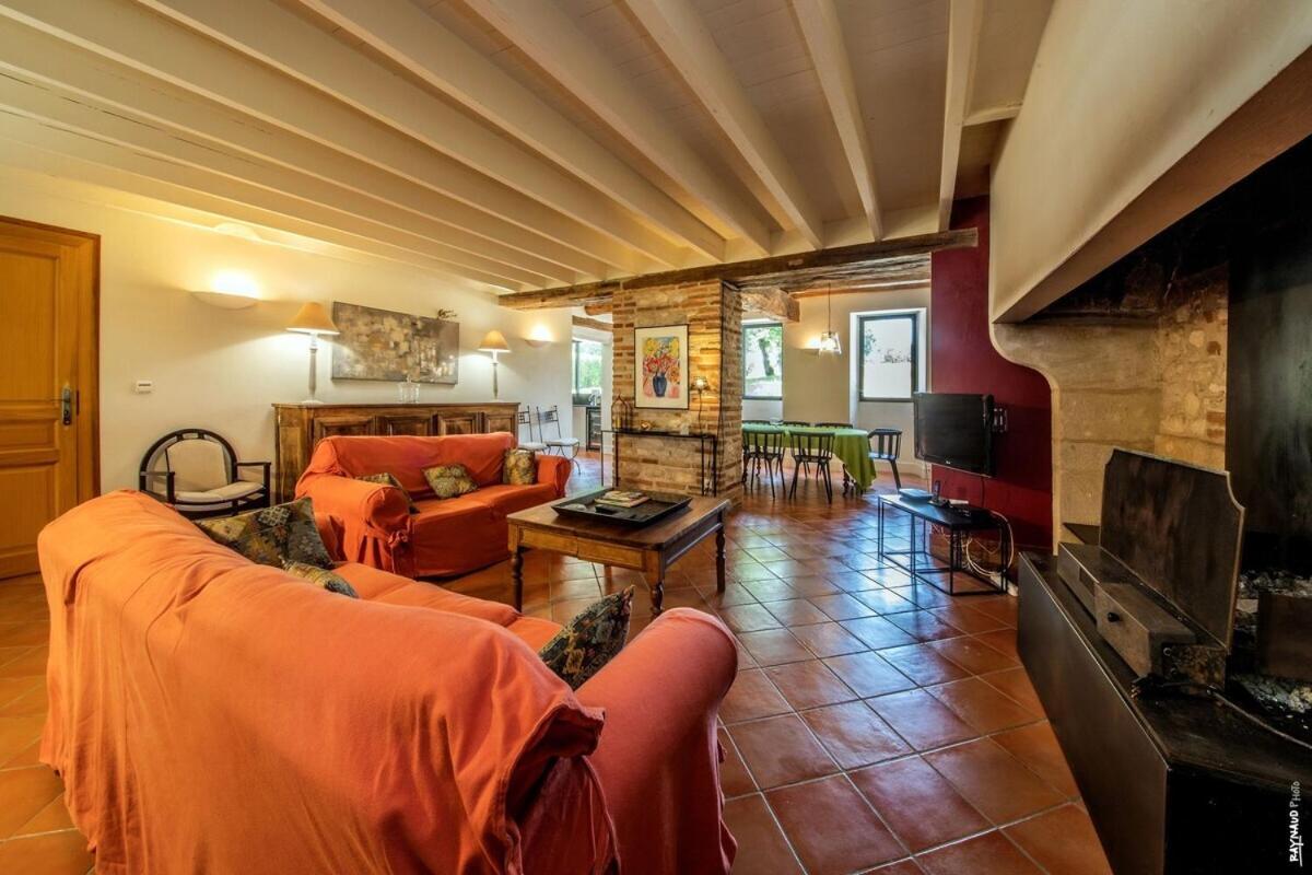 MAISON DE CHARME - 250m2 - CALME - JARDIN