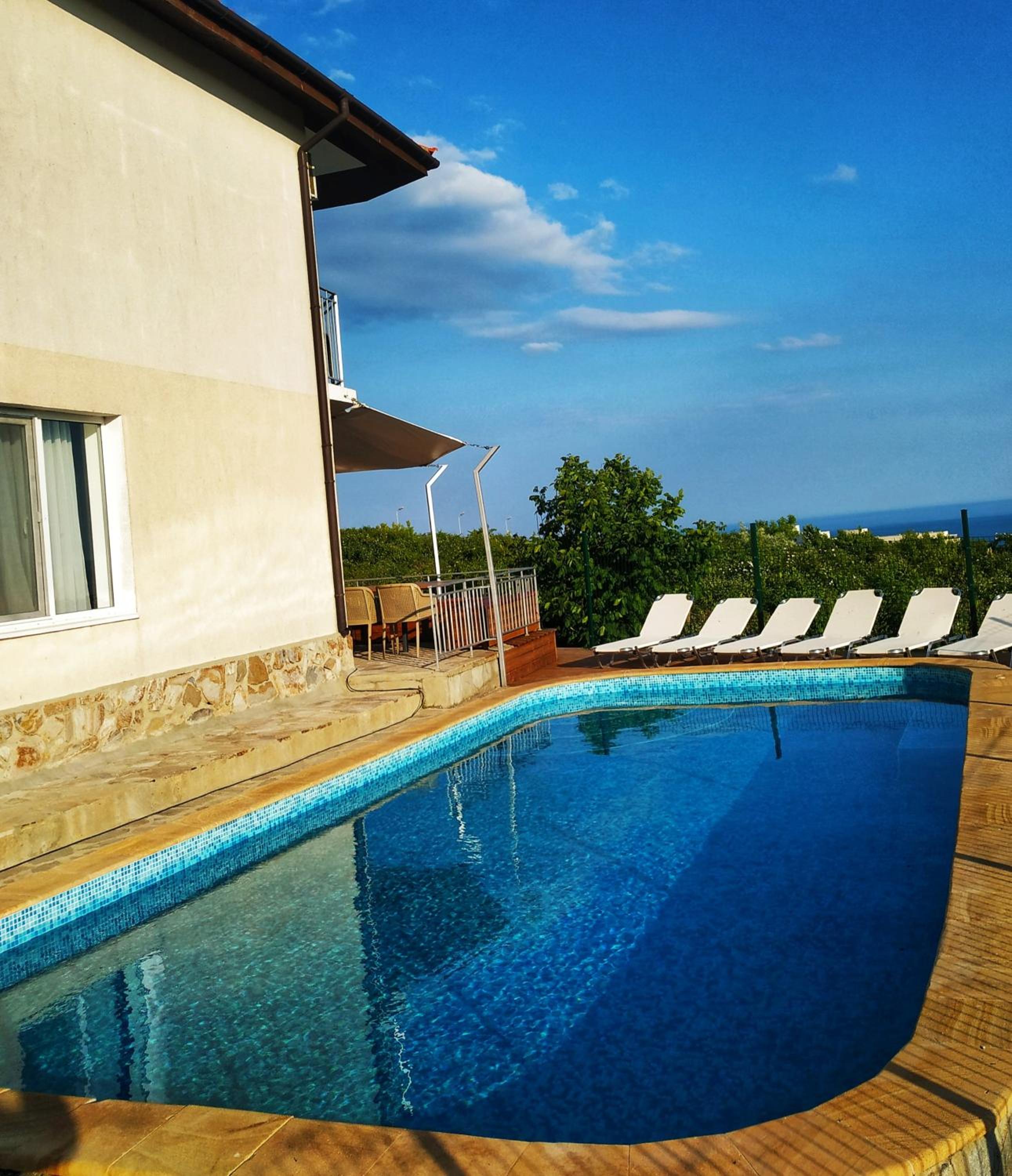 Villa Meraki