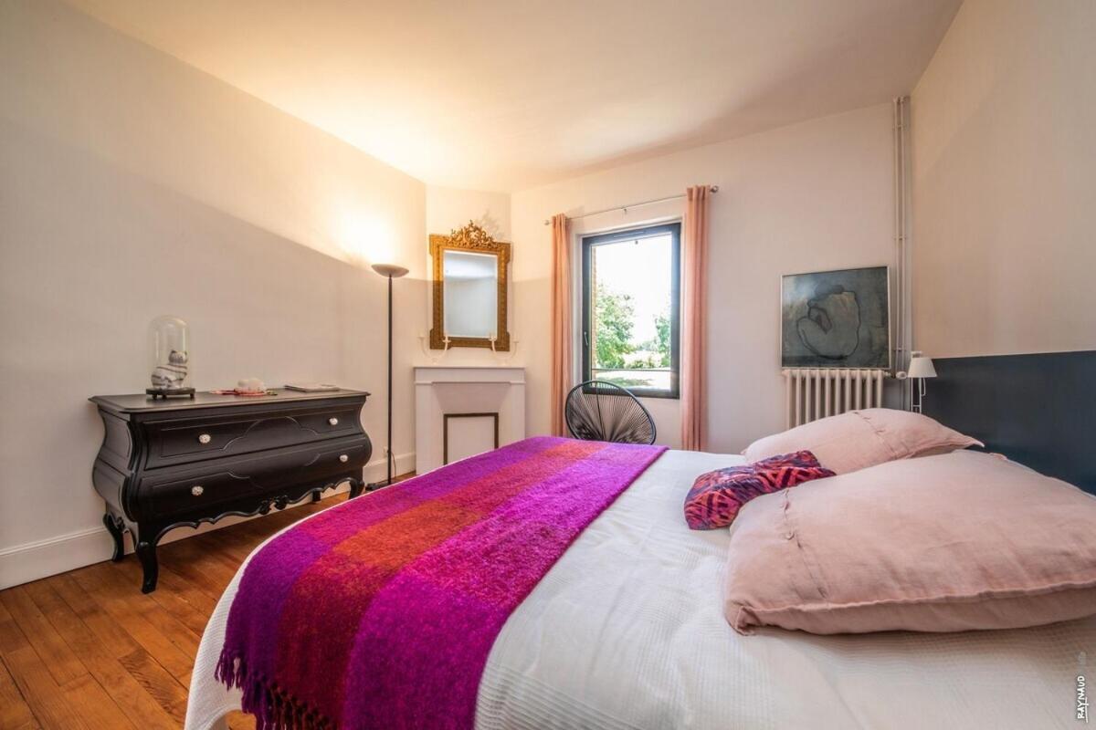 MAISON DE CHARME - 250m2 - CALME - JARDIN