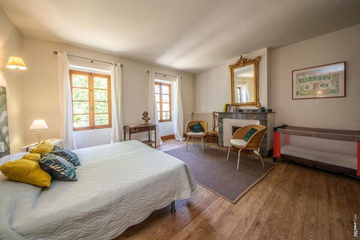 MAISON DE CHARME - 250m2 - CALME - JARDIN