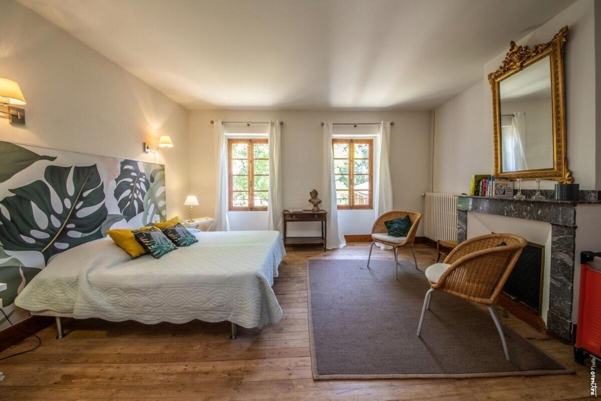 MAISON DE CHARME - 250m2 - CALME - JARDIN