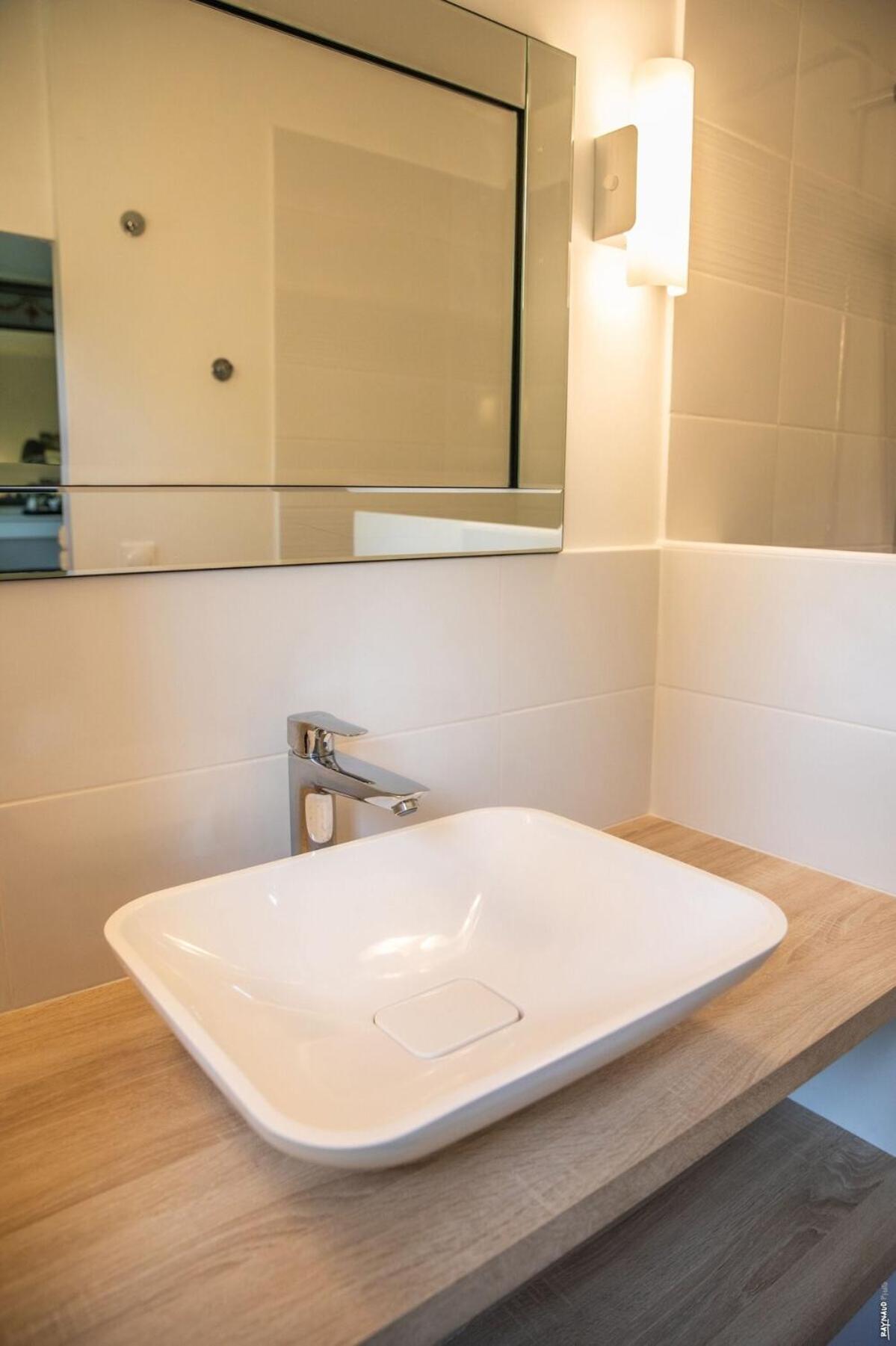 MAISON DE CHARME - 250m2 - CALME - JARDIN