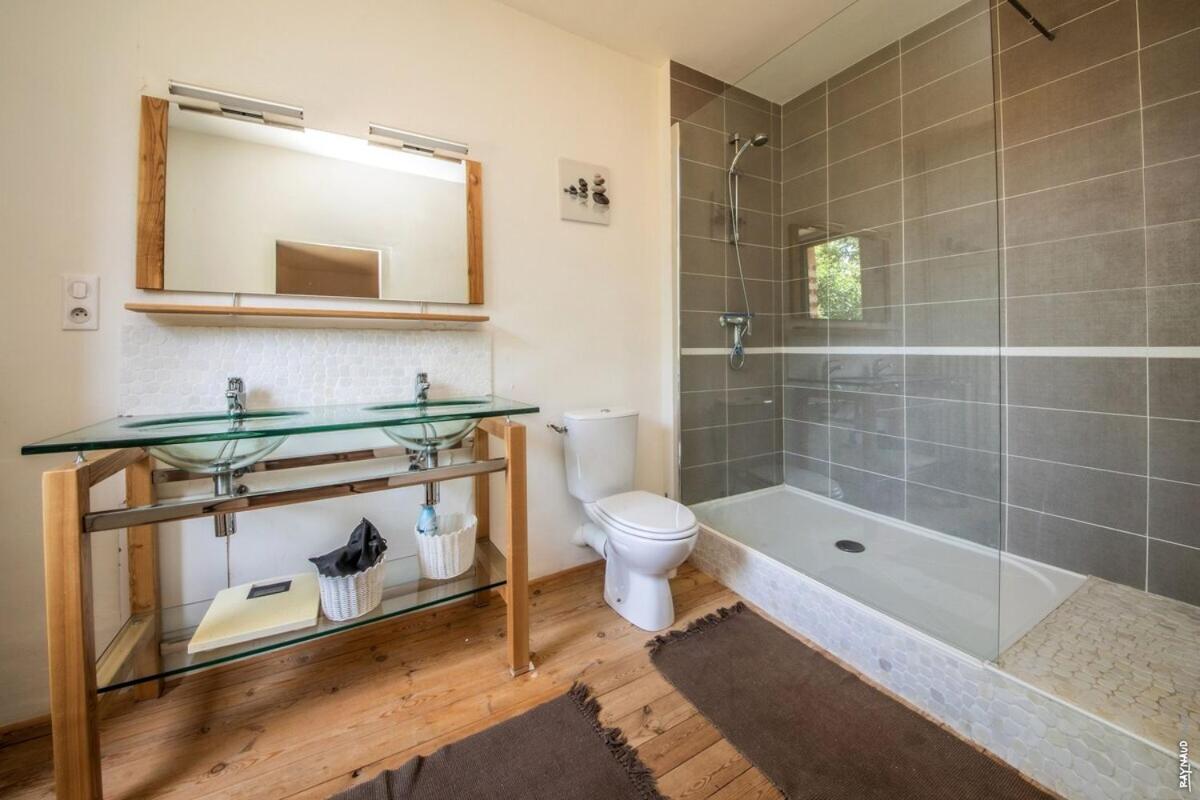 MAISON DE CHARME - 250m2 - CALME - JARDIN