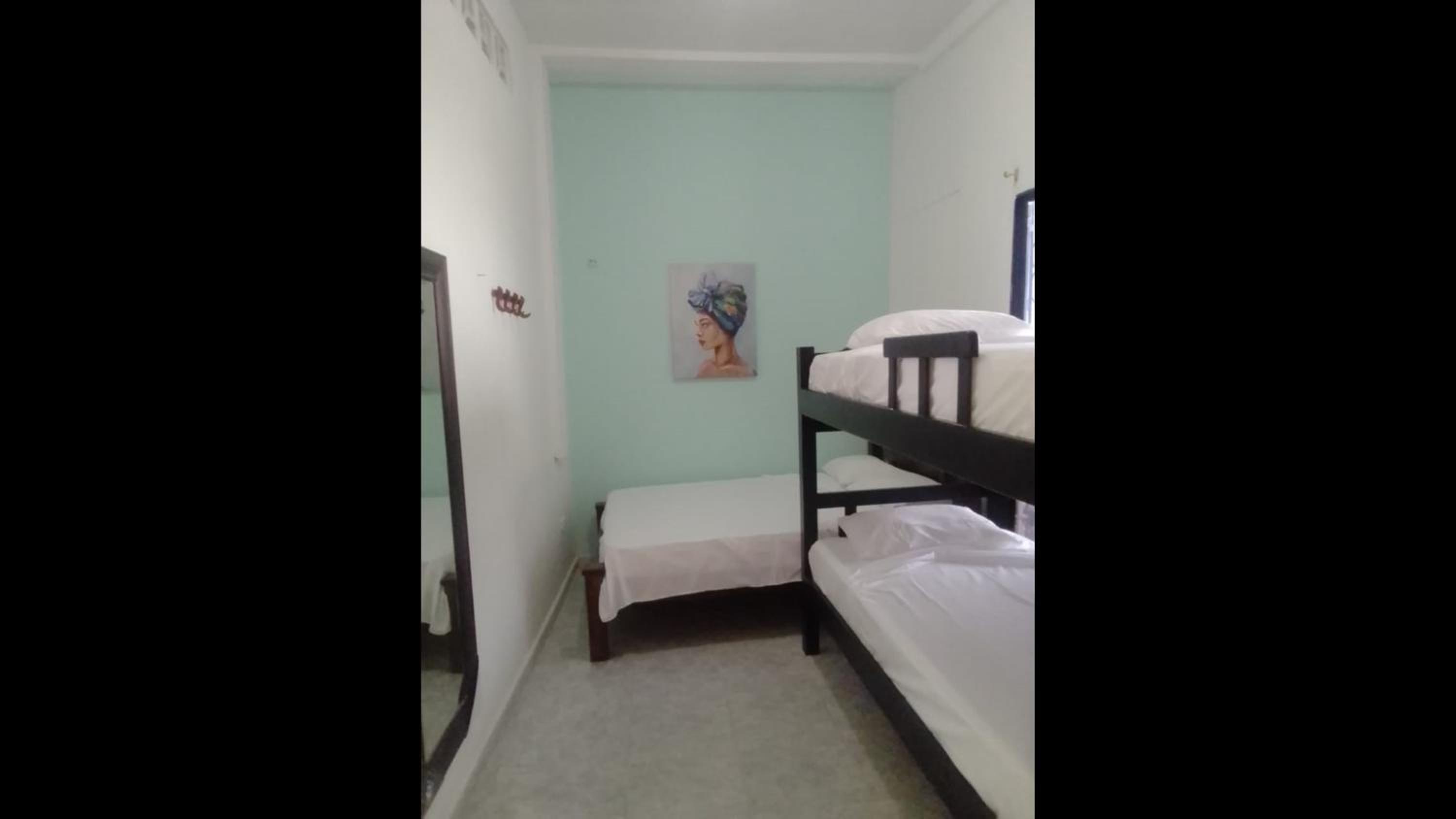 2ag-1M House with Beautiful Galleries In Gethsemane With Jacuzzi
