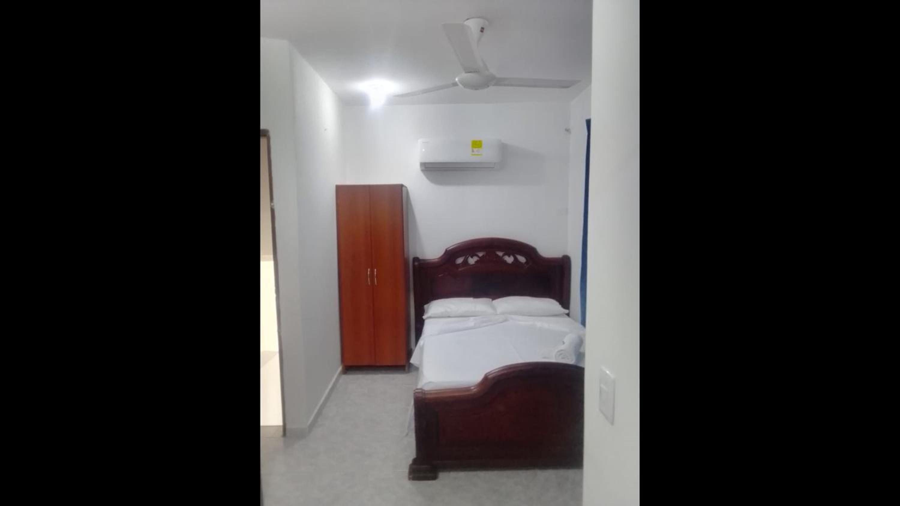 2ag-1M House with Beautiful Galleries In Gethsemane With Jacuzzi