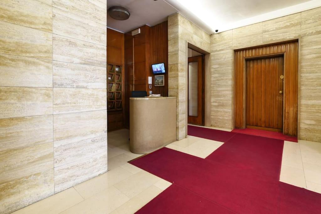 Large and elegant apartment in Missori Duomo