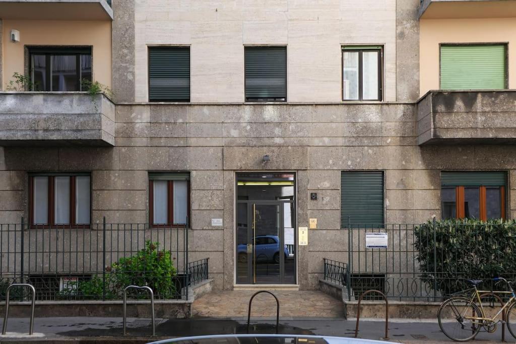 Large and elegant apartment in Missori Duomo