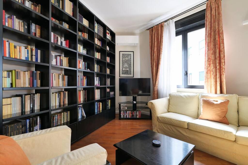 Large and elegant apartment in Missori Duomo