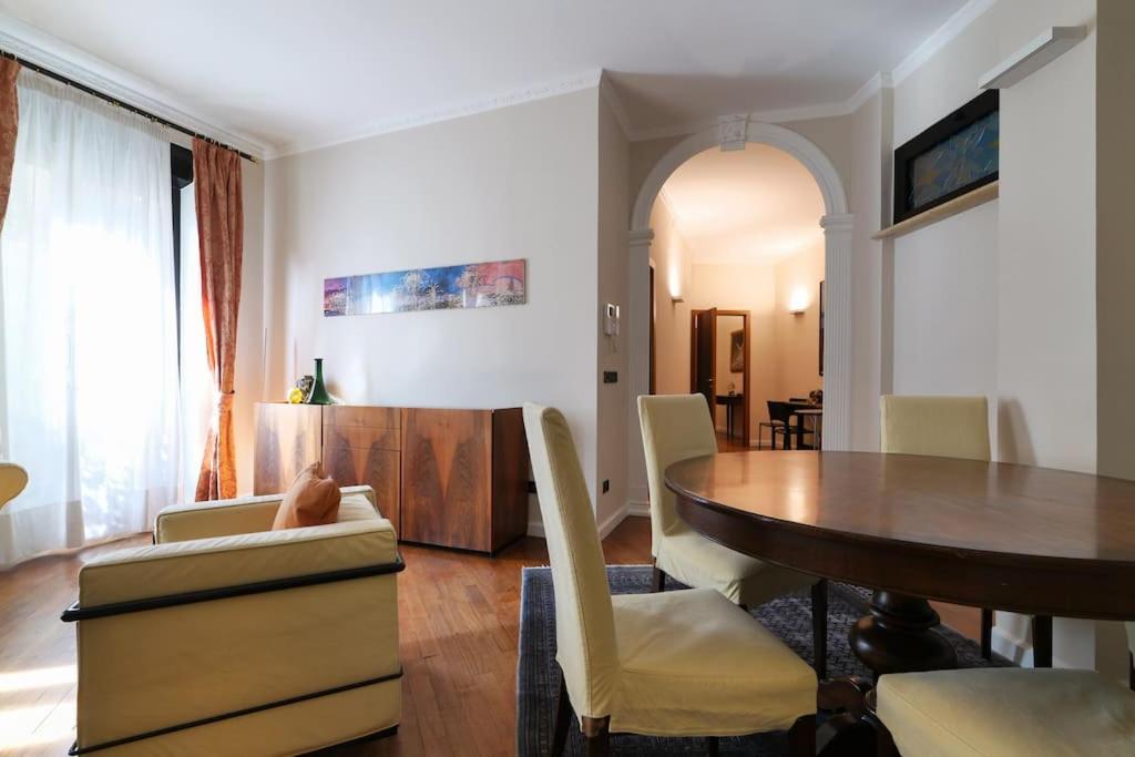 Large and elegant apartment in Missori Duomo