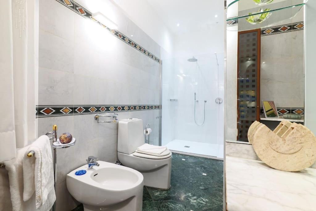 Large and elegant apartment in Missori Duomo
