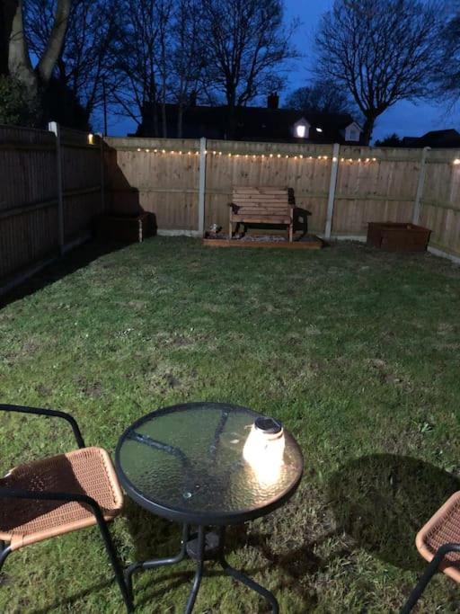 SeaBright; one bed apartment with garden and parking