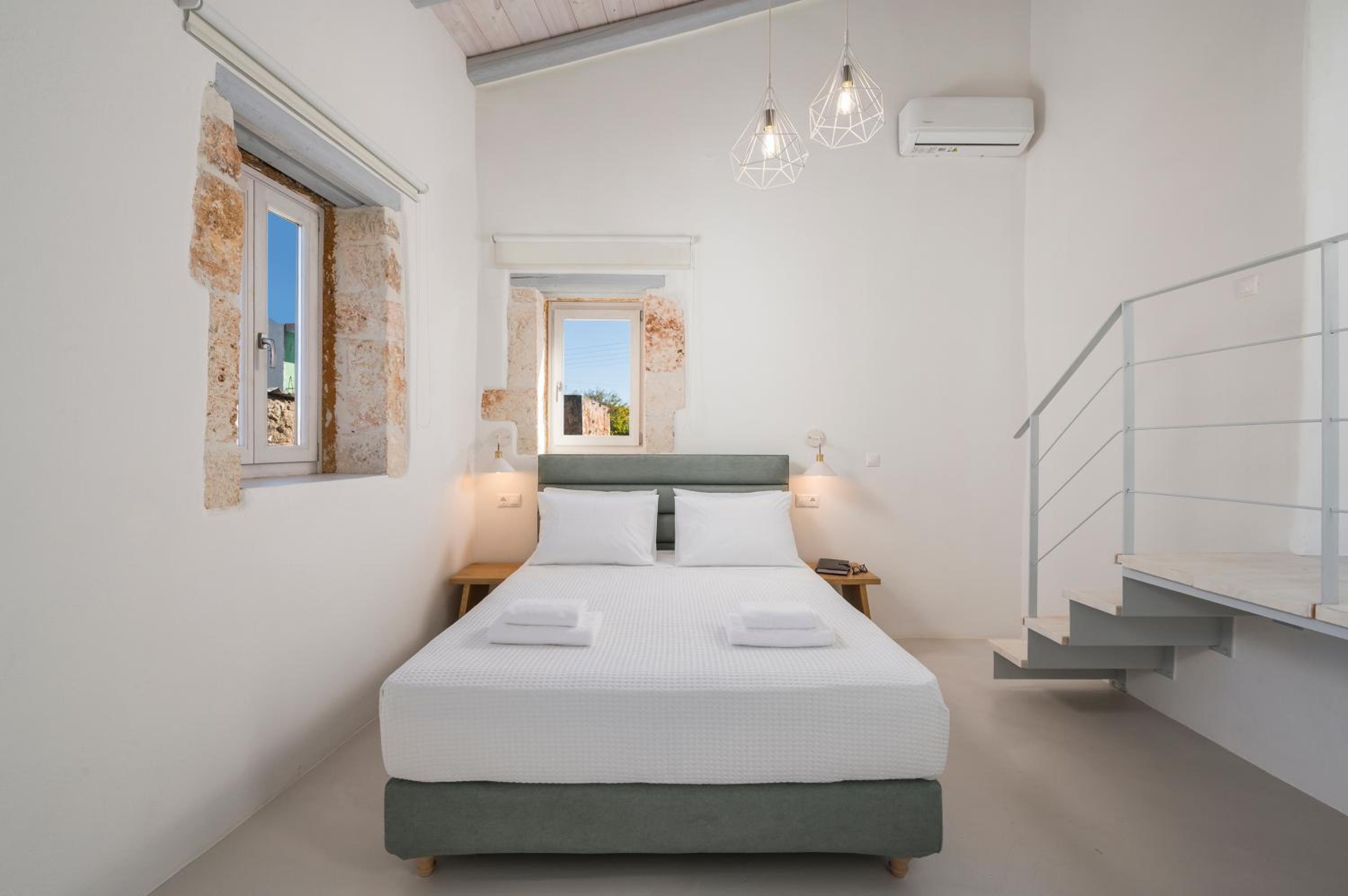 Tholos Cottage