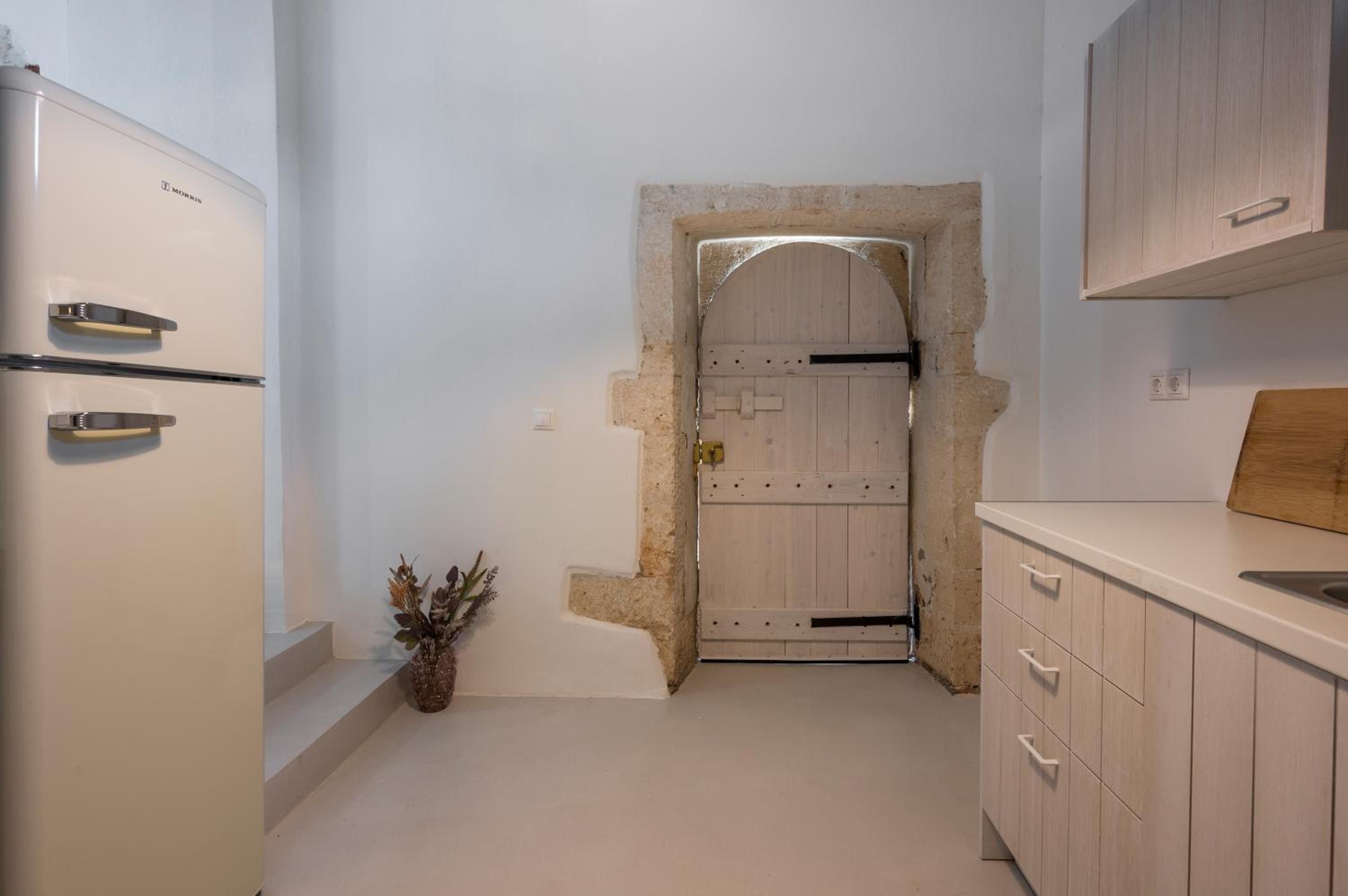 Tholos Cottage