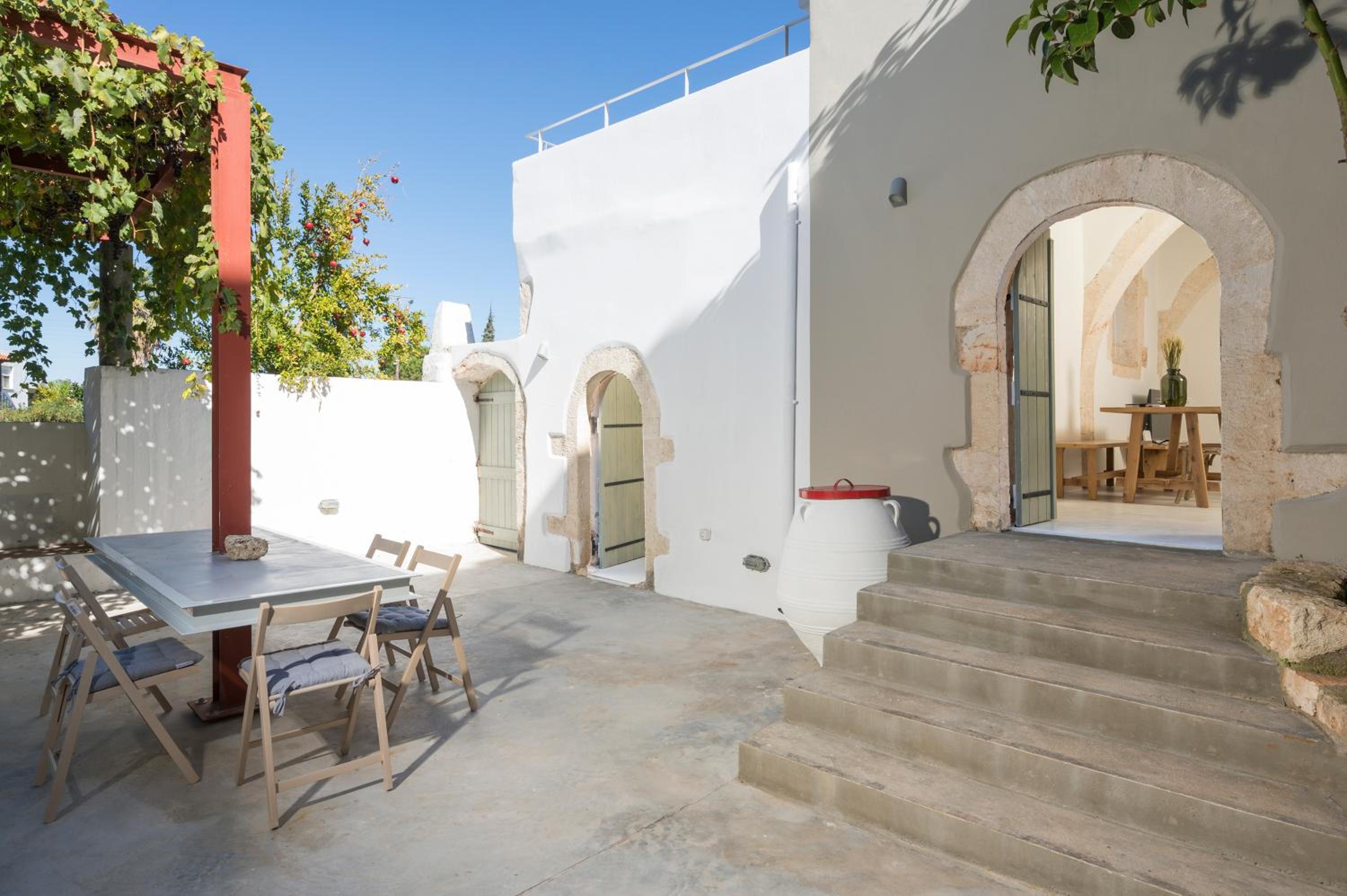 Tholos Cottage