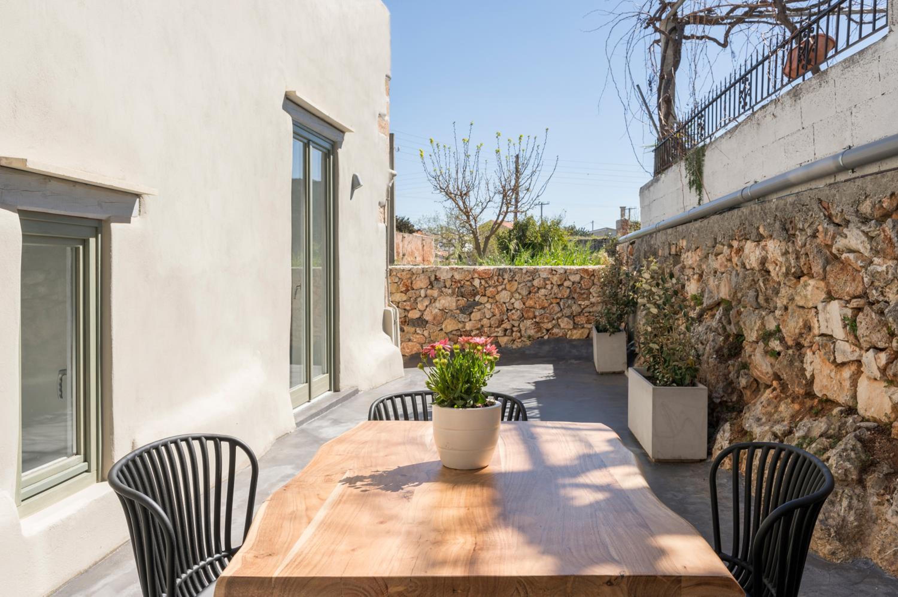 Tholos Cottage