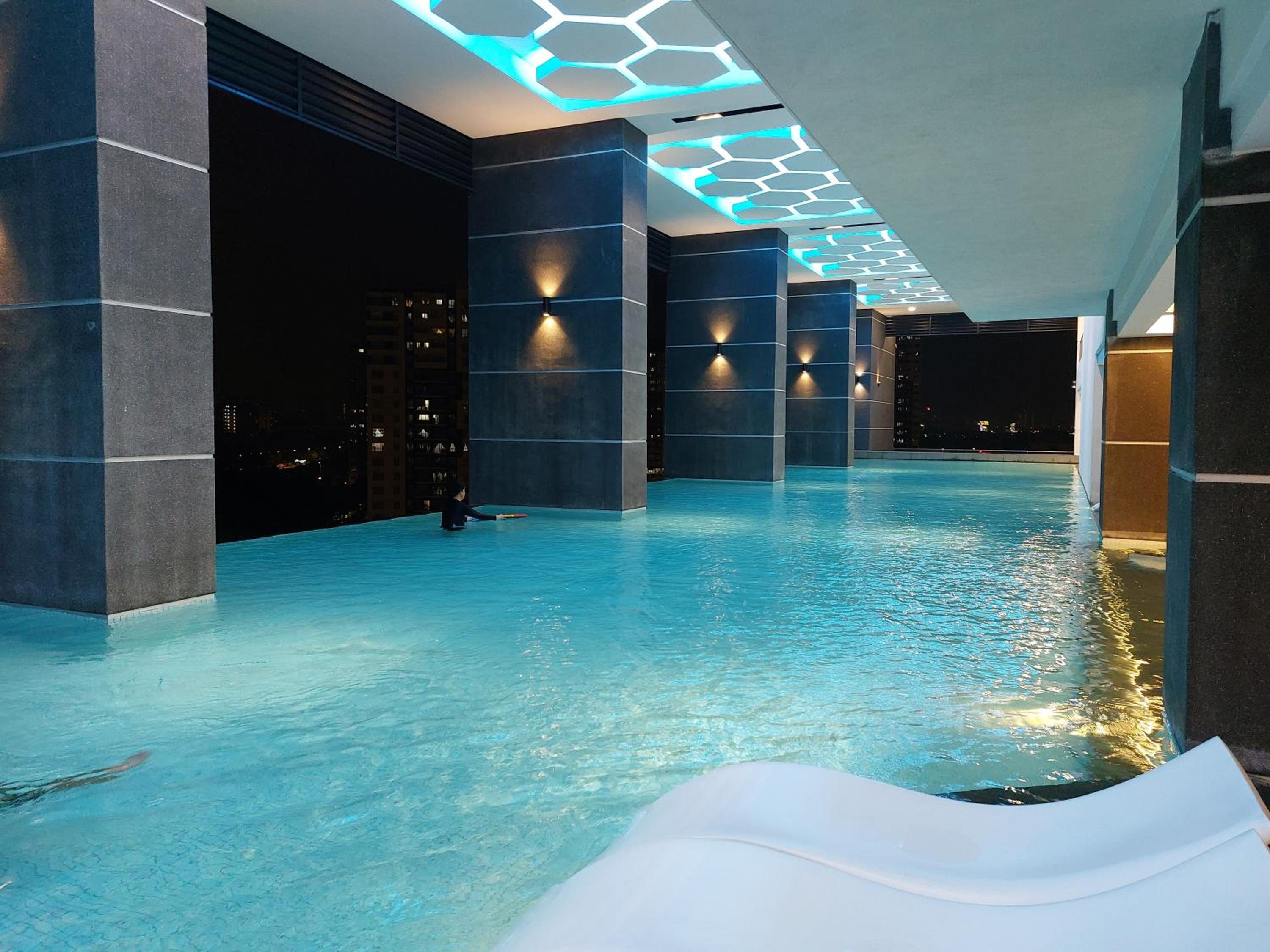 Pool Heaven 1 beside Velocity Mall & MRT station