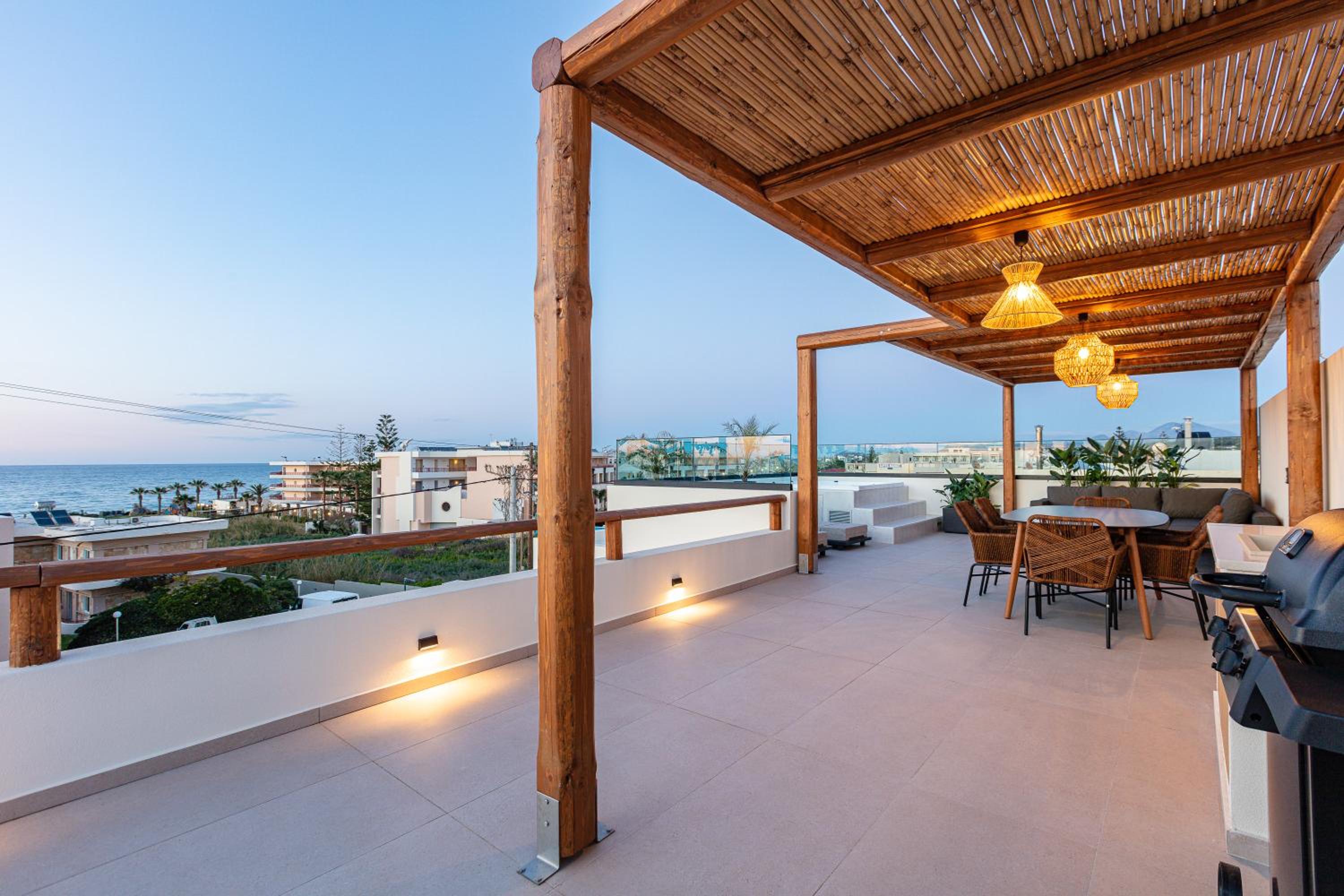 Isla Luxury Apartments - Private Rooftop with Hot tub - 100m from Beach photo 5