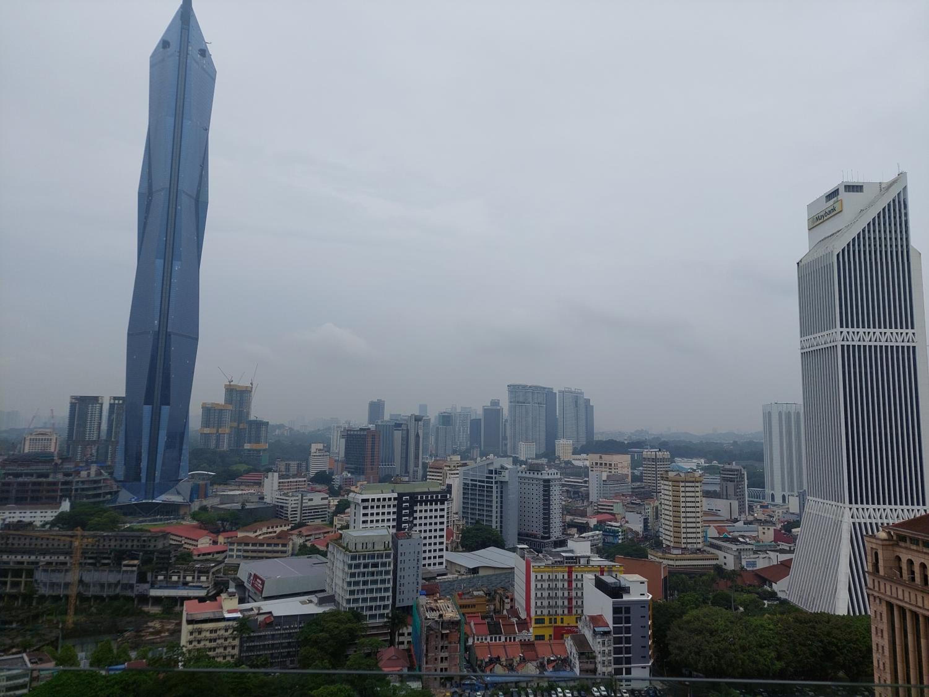 703 KLCC 5 minutes to Alor Street Ceylon Pavilion 3 Room Apt for 10 Pax