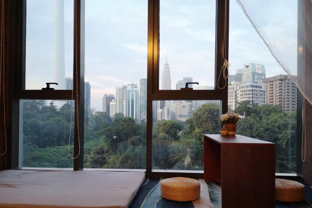 Romantic Log Cabin 2 - Heart of KL, near KLCC/KL Tower