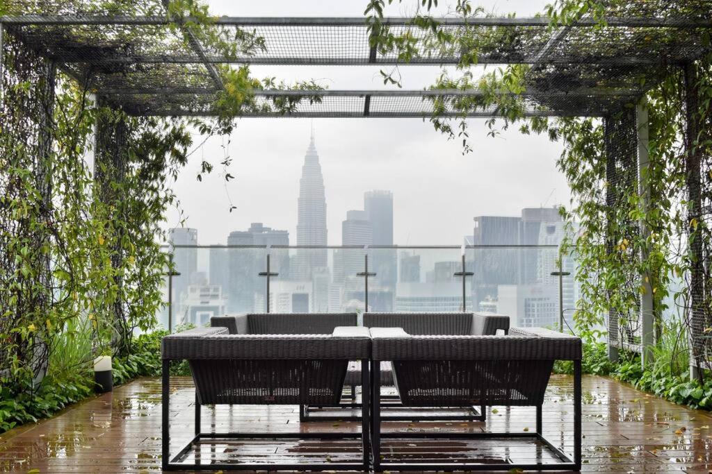 Romantic Log Cabin 2 - Heart of KL, near KLCC/KL Tower