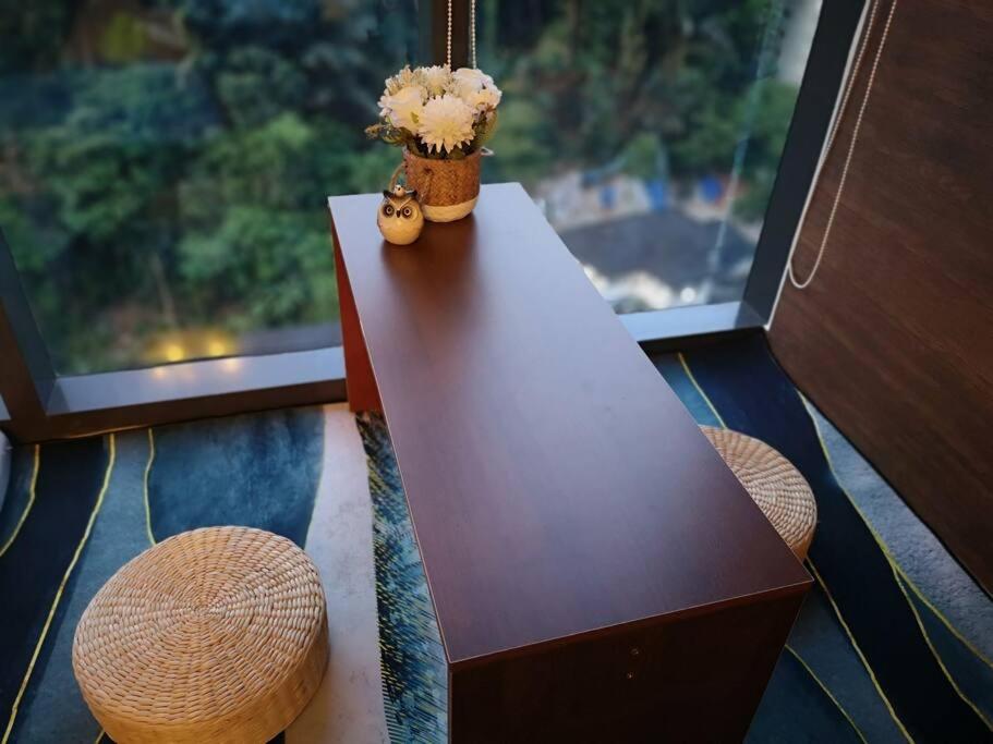 Romantic Log Cabin 2 - Heart of KL, near KLCC/KL Tower