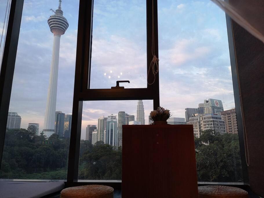 Romantic Log Cabin 2 - Heart of KL, near KLCC/KL Tower