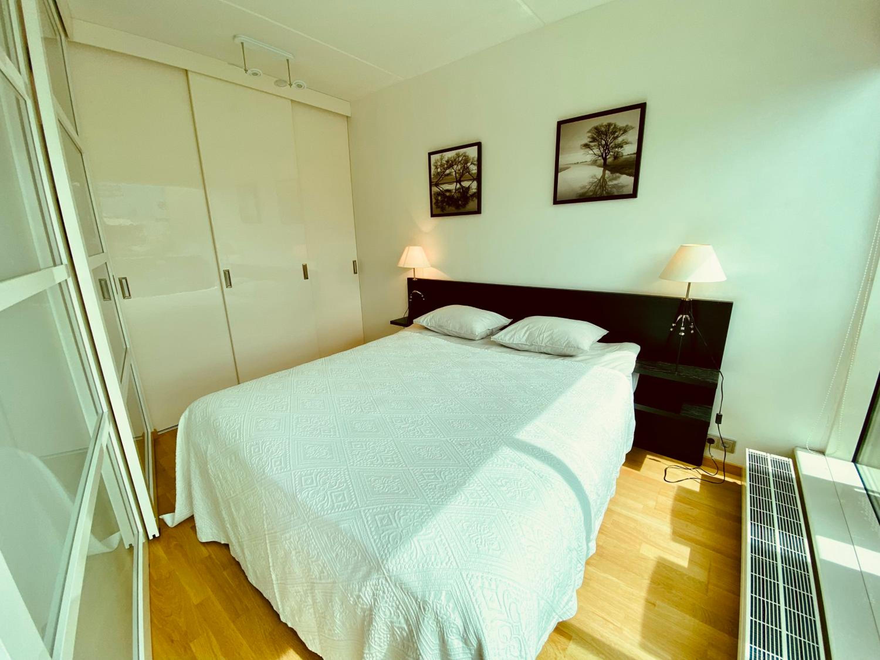 City Heart Apartment with a Sunny Rooftop Terrace