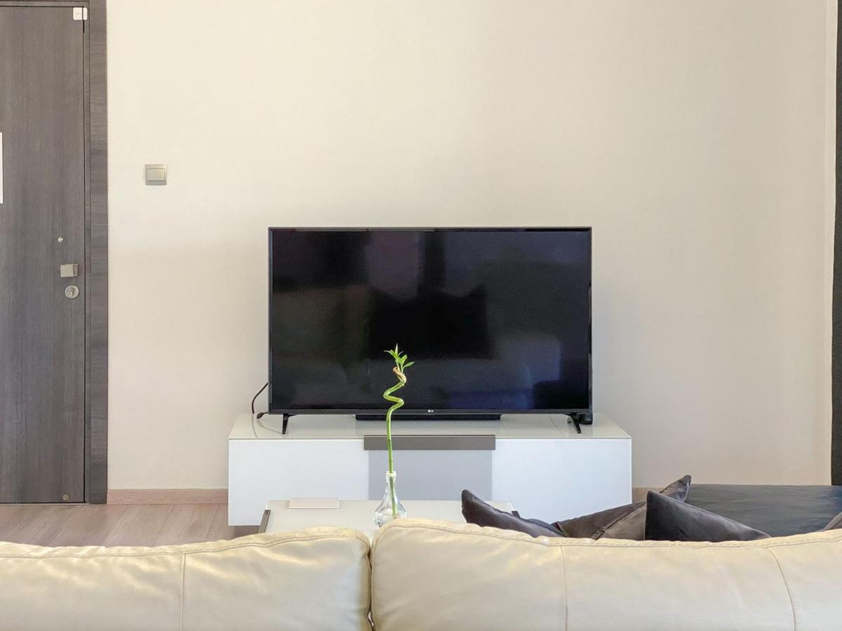 Phaedrus Living: City Flat Rafaella 6