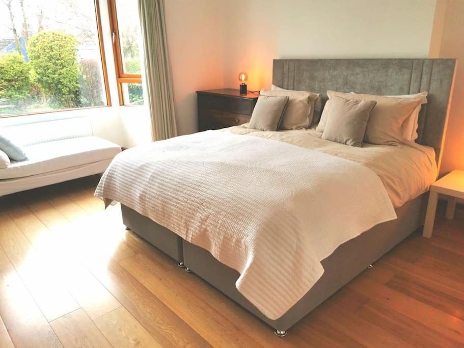 The Moorings- near the sea view 3