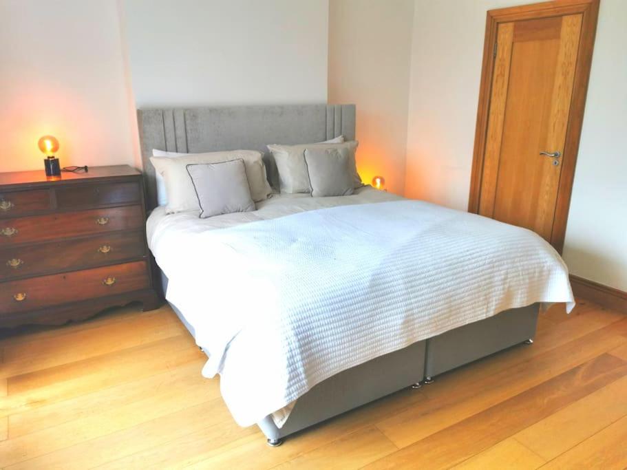 The Moorings- near the sea view 5