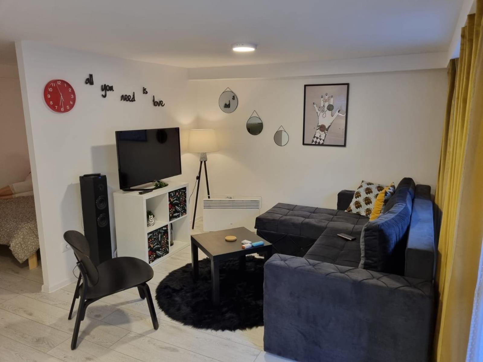 Bowler Hat Apartment Belgrade