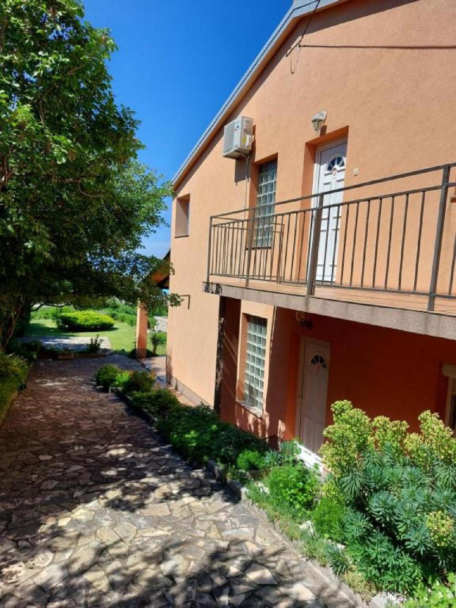 Hotel Villa Mery - Image 1