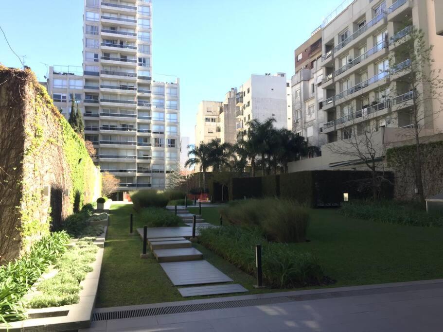 Nice Super confortable flat in the best location, with a great pool!