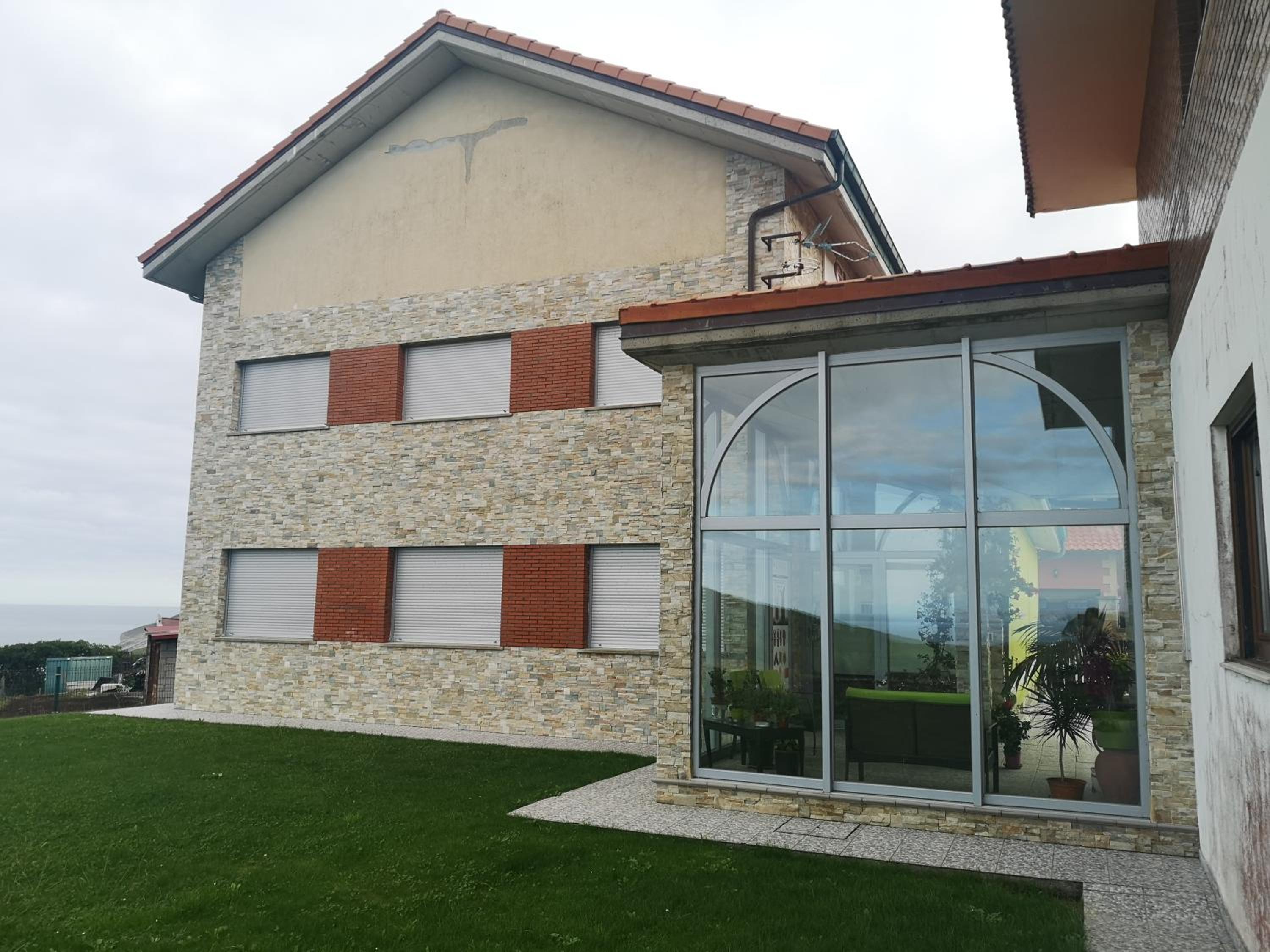 Apartamentos Gloria-patchwork-Ubiarco