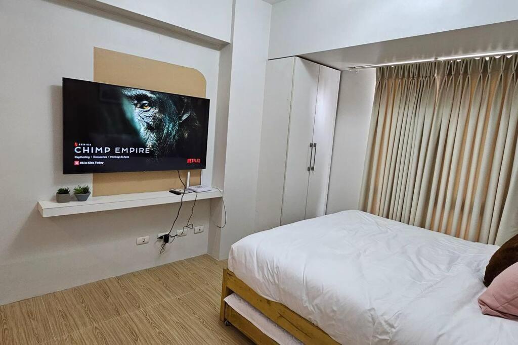 Steff's Condo 211 At Centrio view 3
