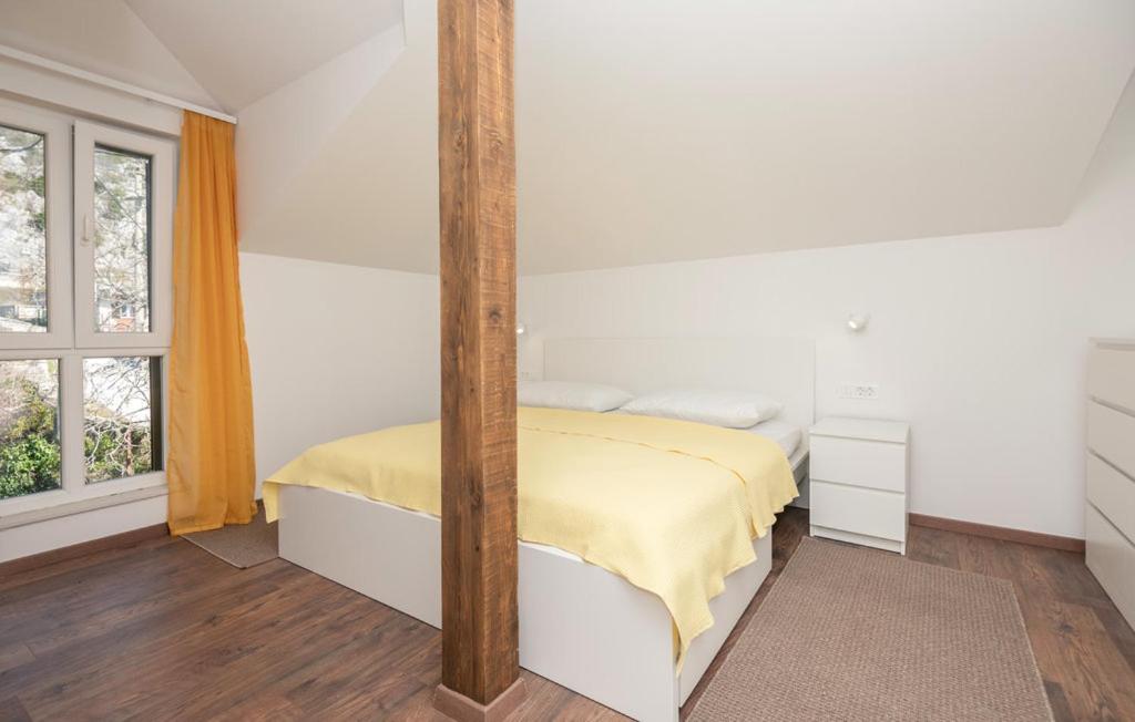 Ala da-apartman sa bazenom
