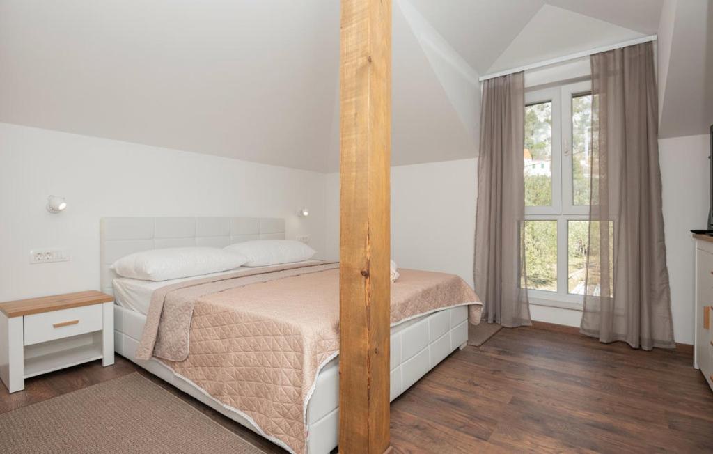 Ala da-apartman sa bazenom