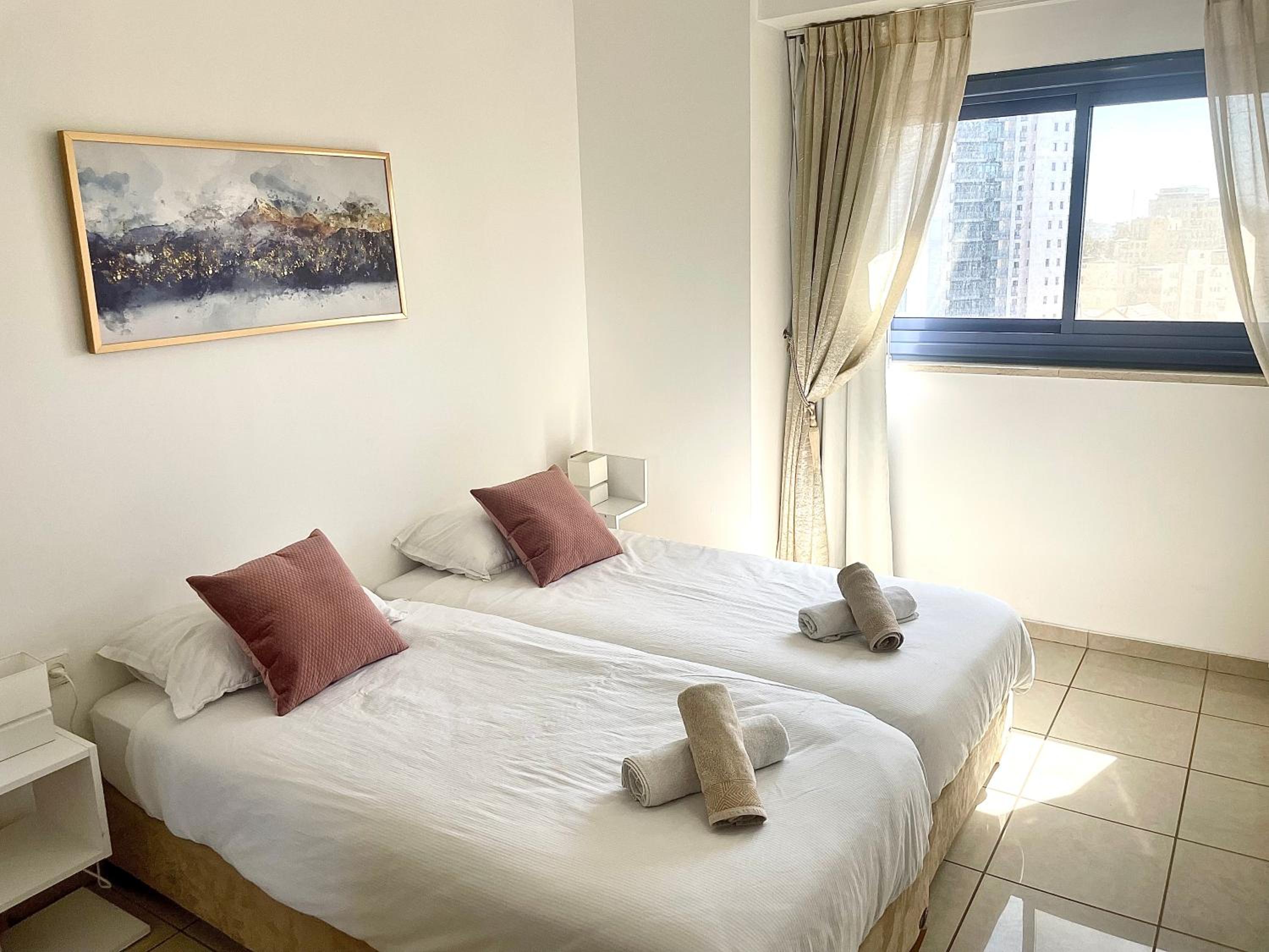 Apartment in heart of Jerusalem view 3