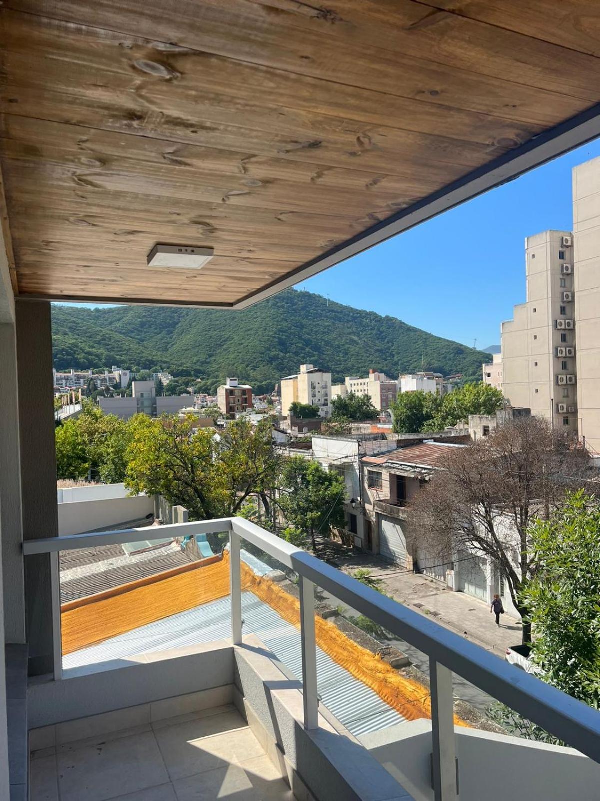 Departamento moderno con parrilla privada para 3 - 3B