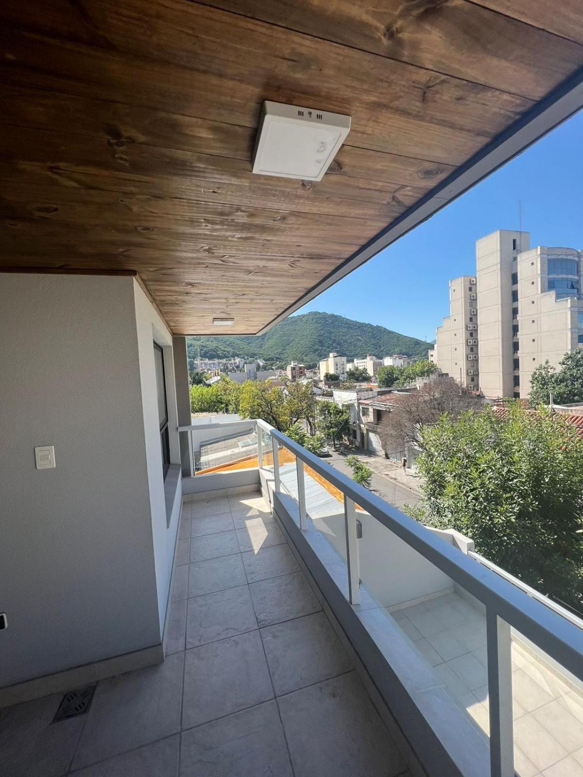 Departamento moderno con parrilla privada para 3 - 3B