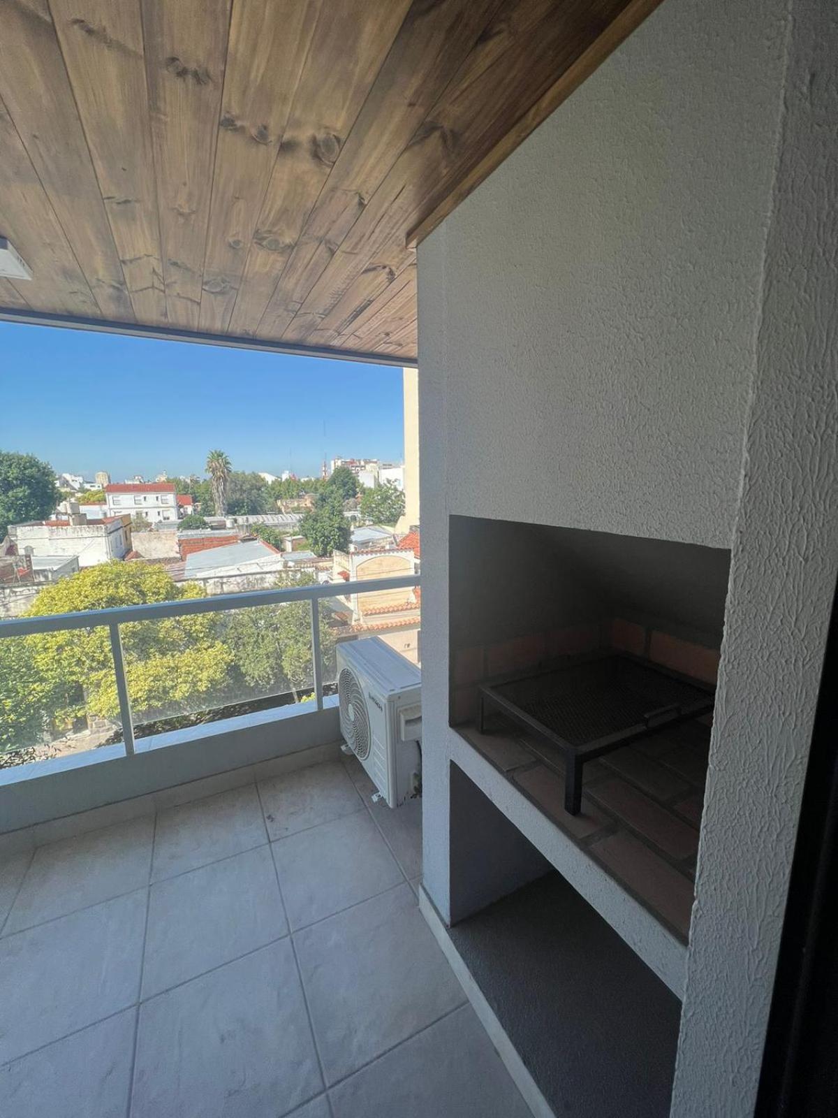 Departamento moderno con parrilla privada para 3 - 3B