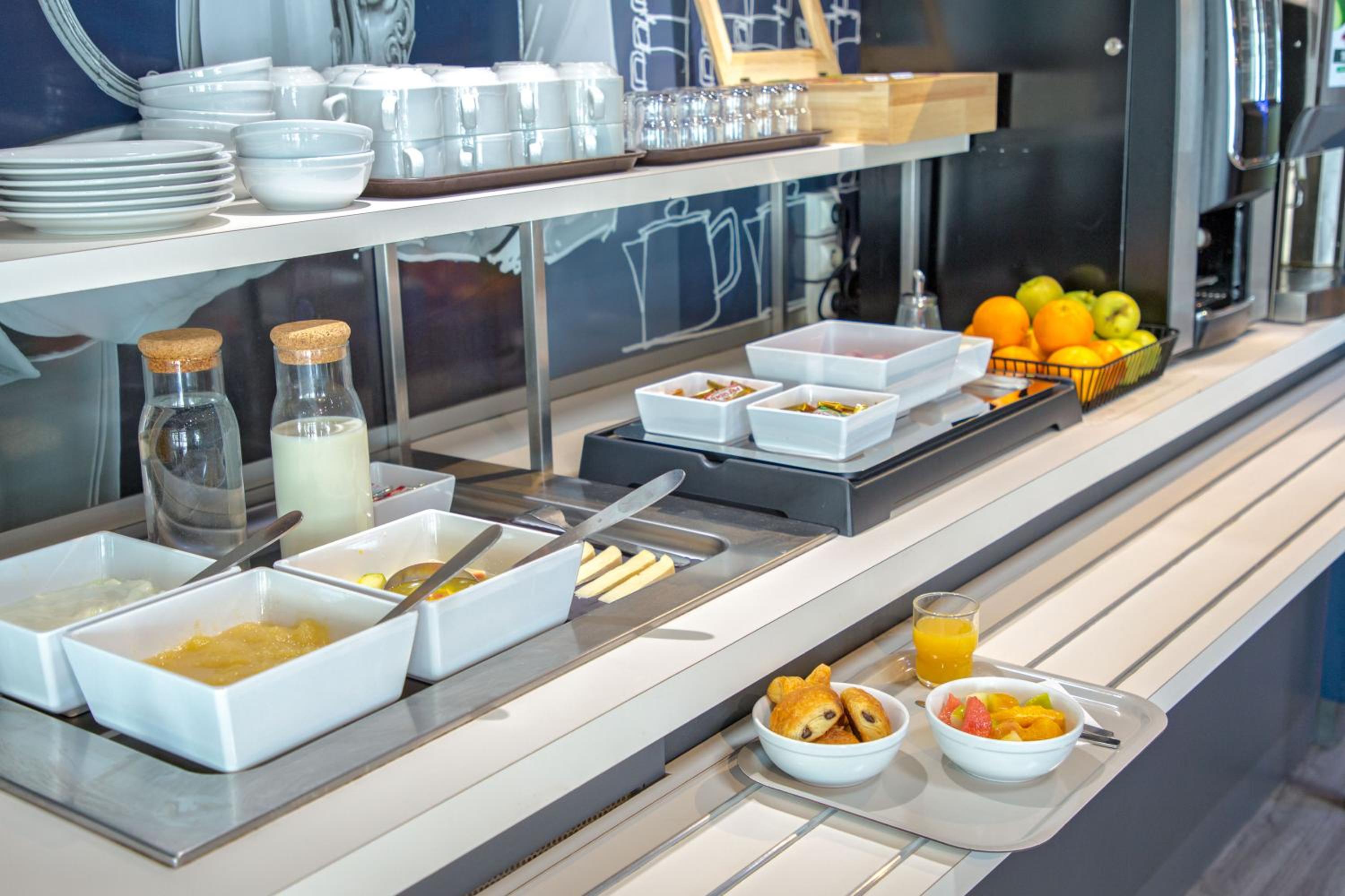 ibis budget Aubagne Paluds Agora