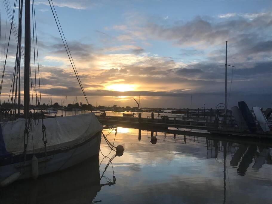 Harbour Walk