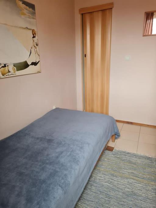Raya Maisonette, Ideal Center