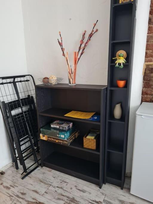 Raya Maisonette, Ideal Center