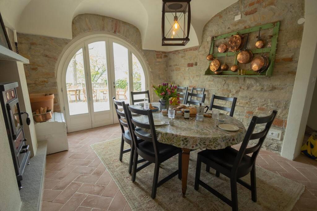 Villa Del Martello Piemonte with pool!